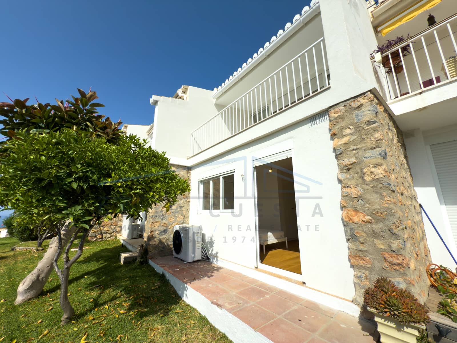 Villa/Maison Mitoyenne à vendre à La Herradura - 390 000 € (Ref: 9099638)