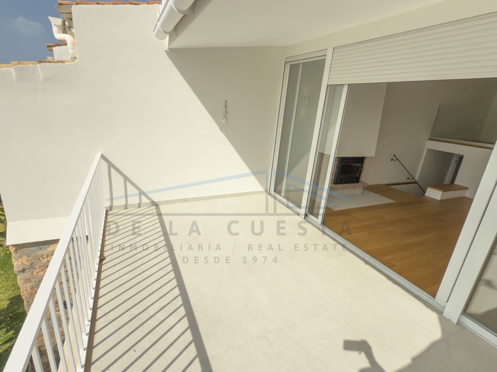 Villa/Maison Mitoyenne à vendre à La Herradura - 390 000 € (Ref: 9099638)