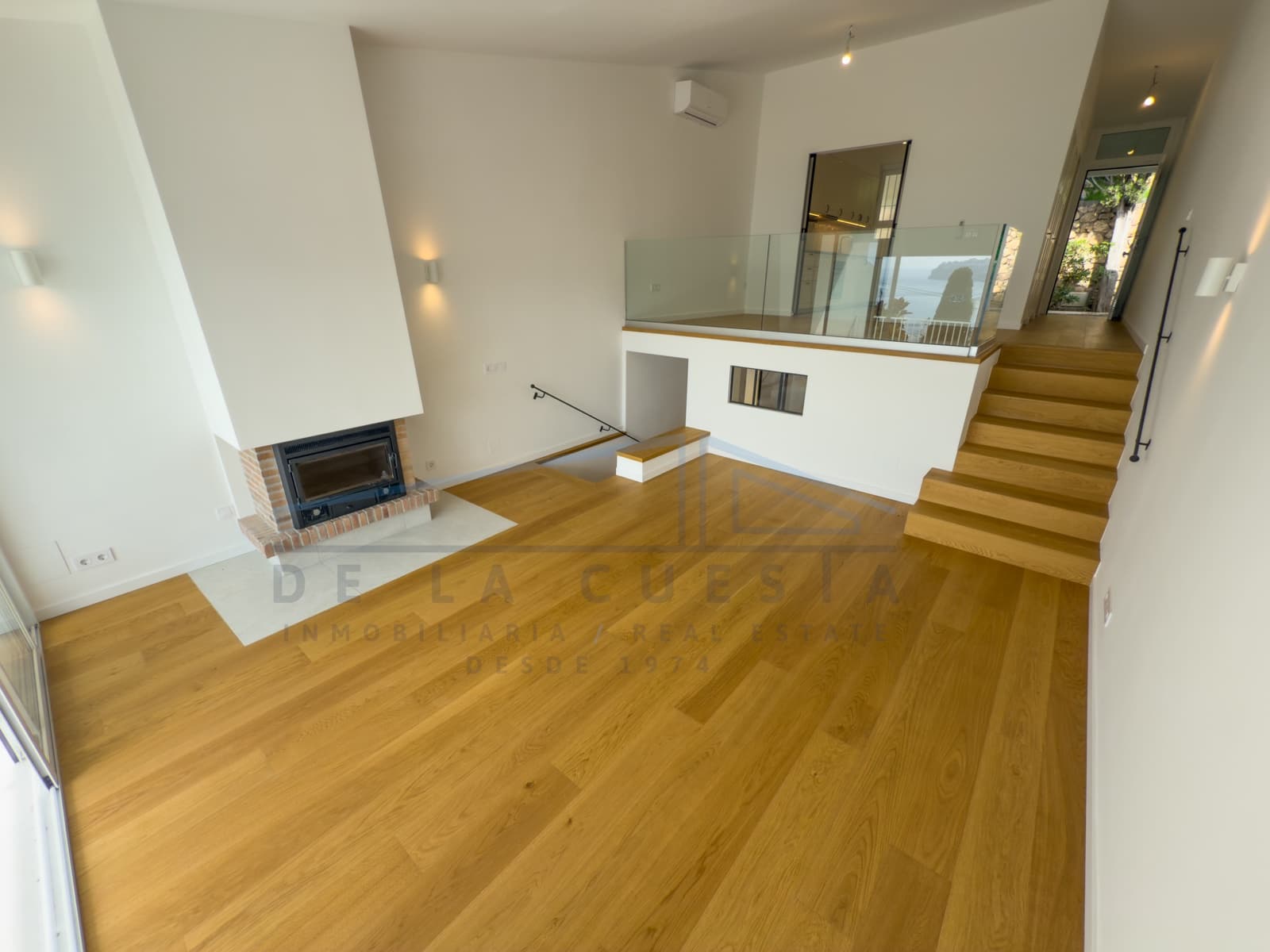 Villa/Maison Mitoyenne à vendre à La Herradura - 390 000 € (Ref: 9099638)