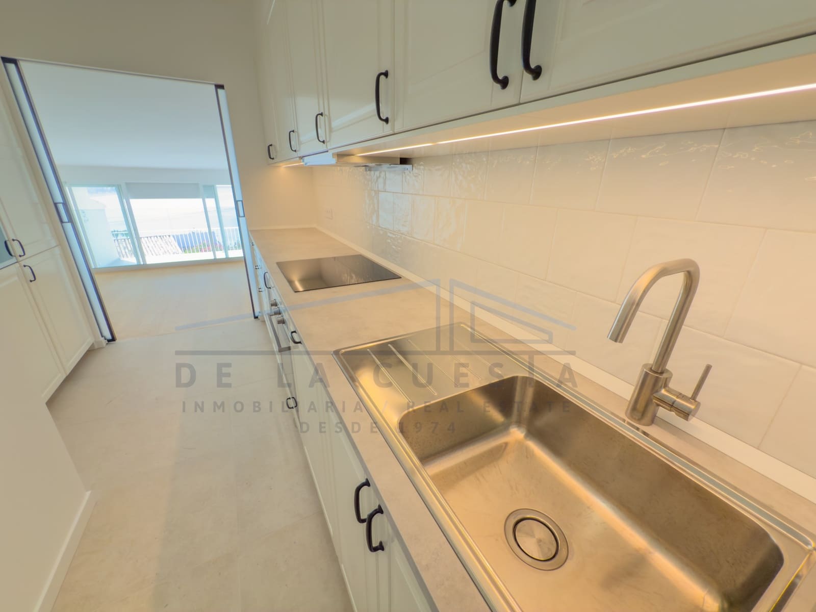 Villa/Maison Mitoyenne à vendre à La Herradura - 390 000 € (Ref: 9099638)