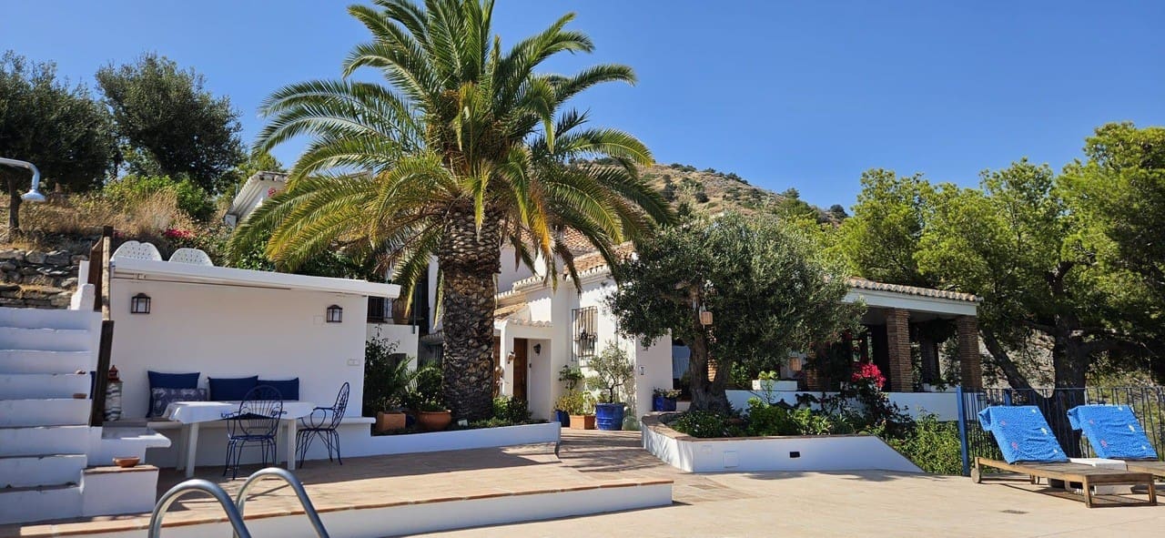 3 camera da letto Villa in vendita in La Herradura con piscina garage - 900.000 € (Rif: 9116528)