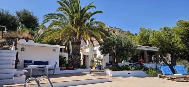 3 soverom Villa til salgs i La Herradura, Almuñécar med svømmebasseng garasje - € 900 000 (Ref: 9116528)