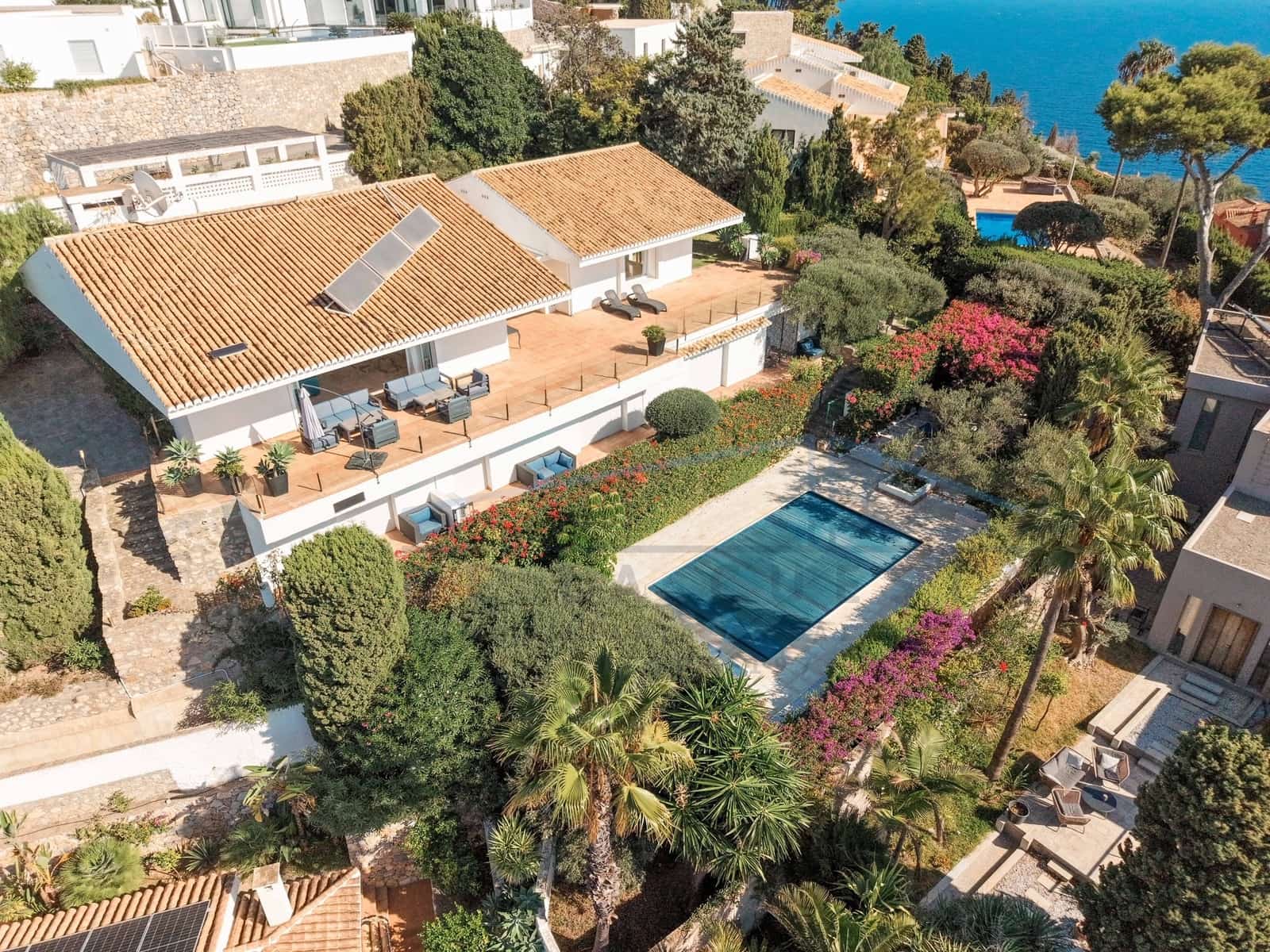 Chalet de 6 habitaciones en La Herradura en venta con piscina garaje - 2.380.000 € (Ref: 9353818)