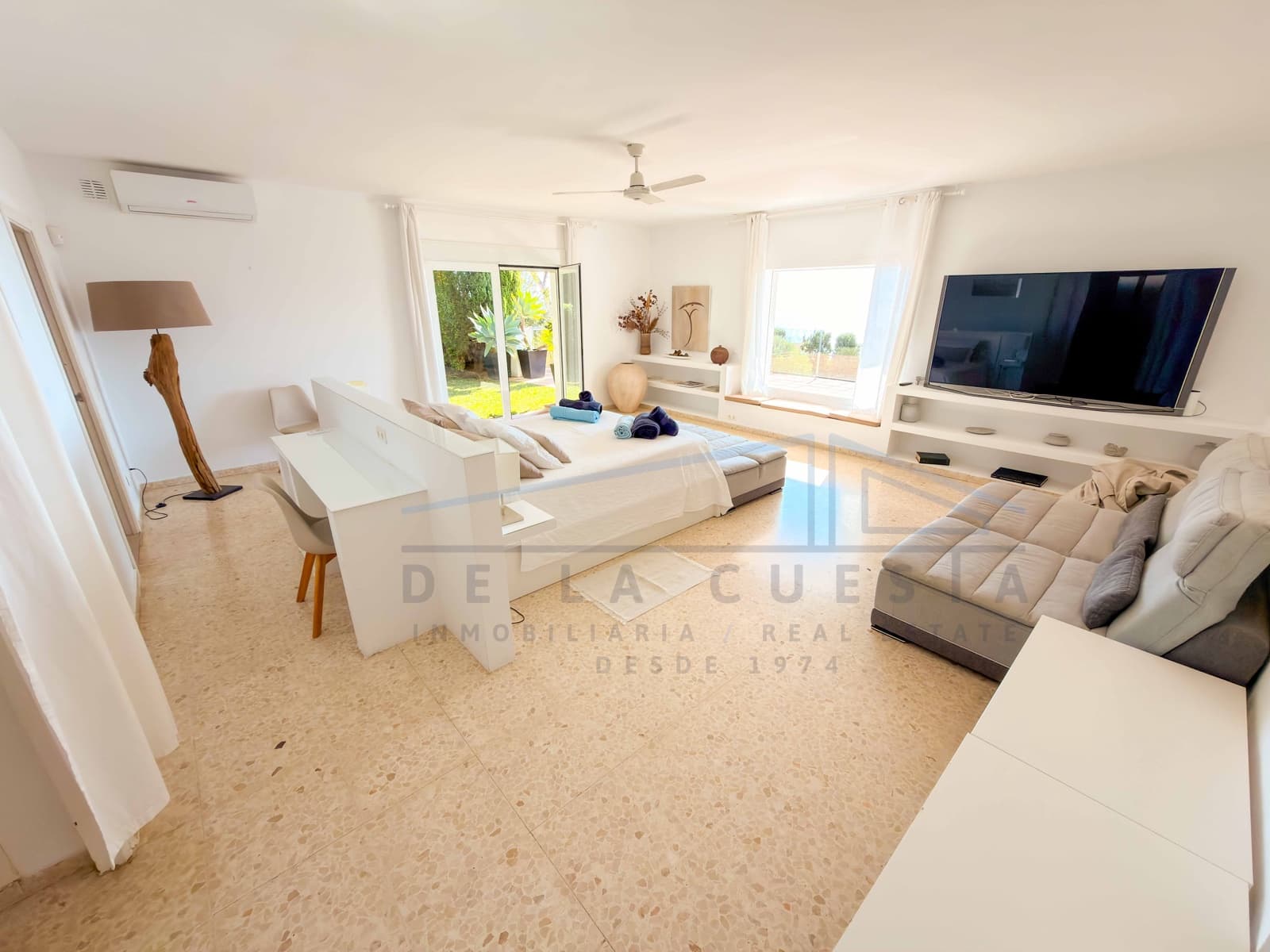 Chalet de 6 habitaciones en La Herradura en venta con piscina garaje - 2.380.000 € (Ref: 9353818)