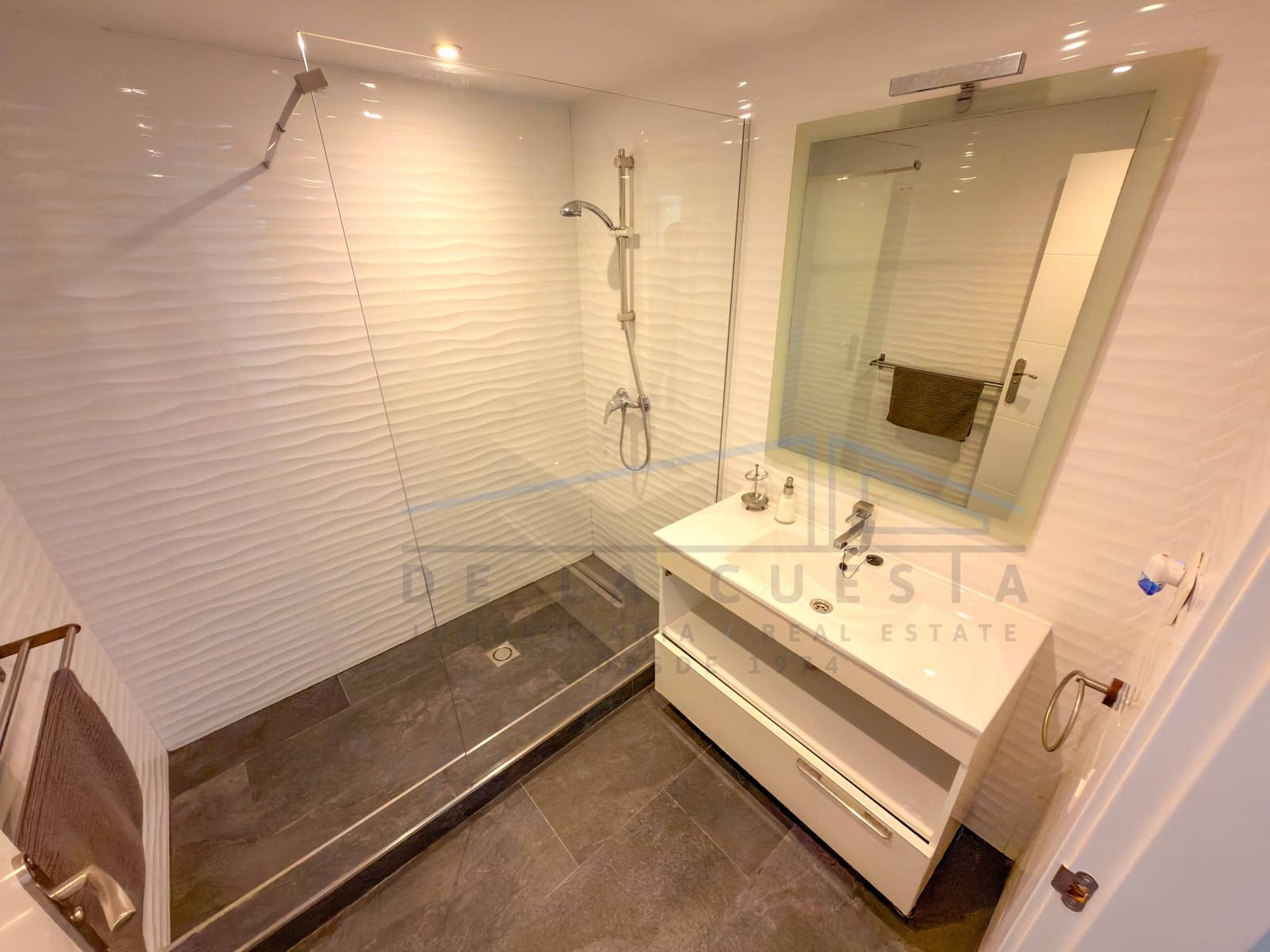 Chalet de 6 habitaciones en La Herradura en venta con piscina garaje - 2.380.000 € (Ref: 9353818)