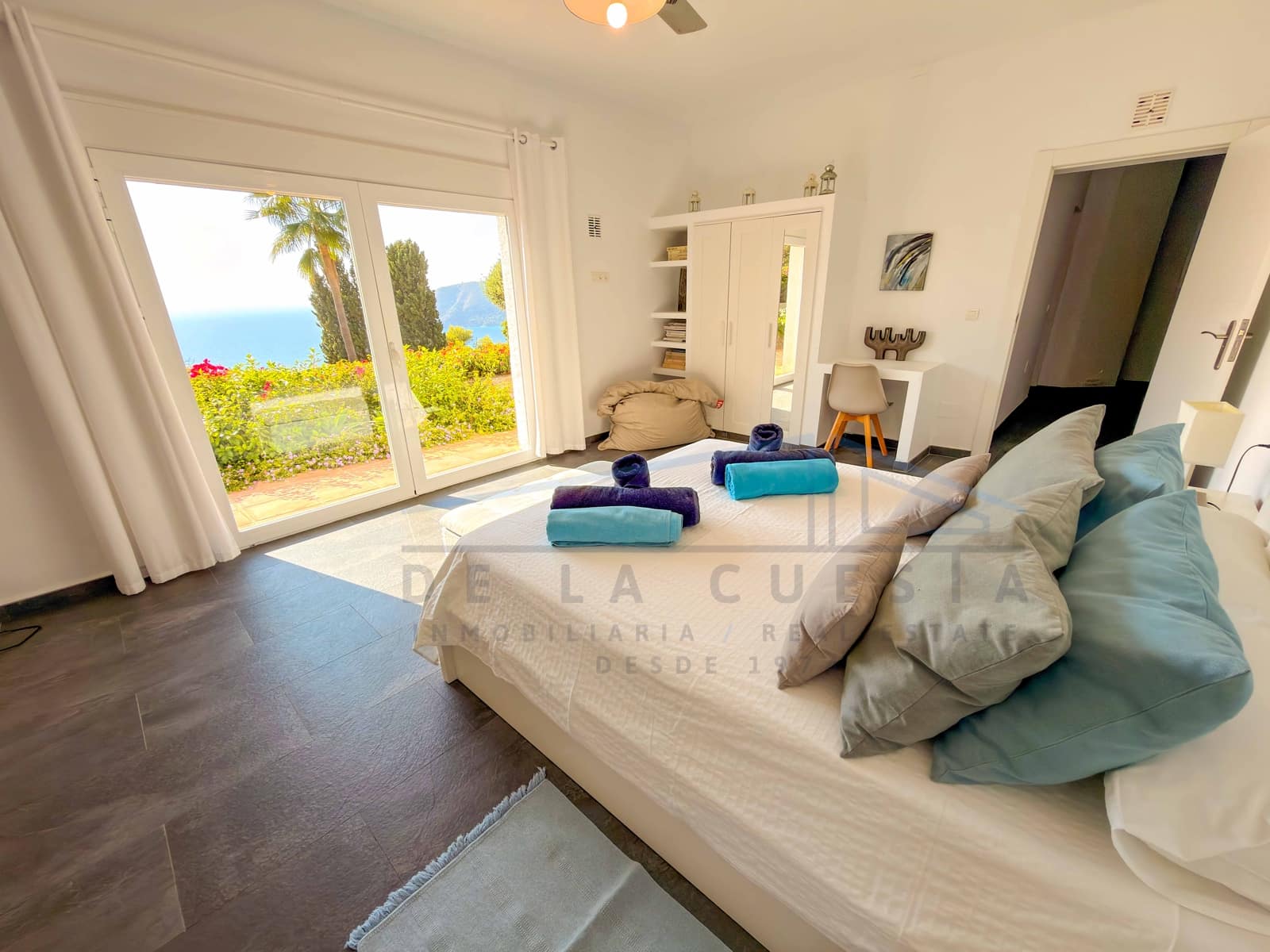 Chalet de 6 habitaciones en La Herradura en venta con piscina garaje - 2.380.000 € (Ref: 9353818)
