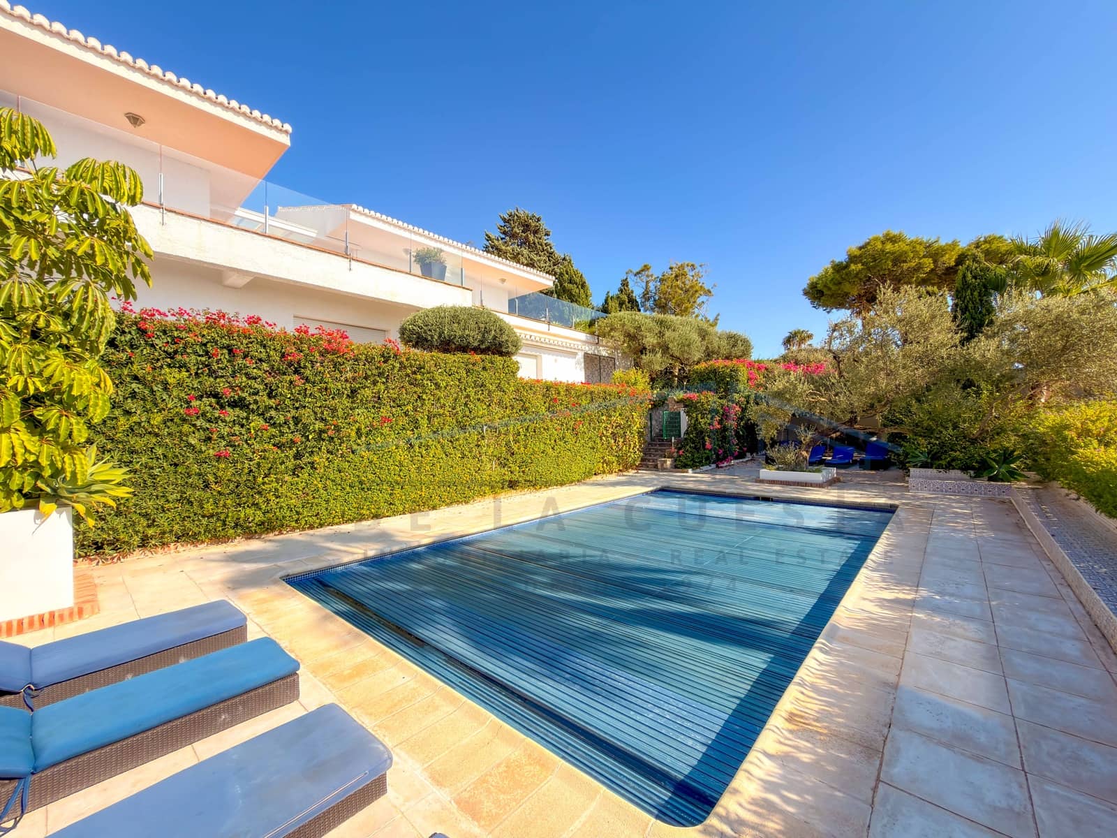 Chalet de 6 habitaciones en La Herradura en venta con piscina garaje - 2.380.000 € (Ref: 9353818)