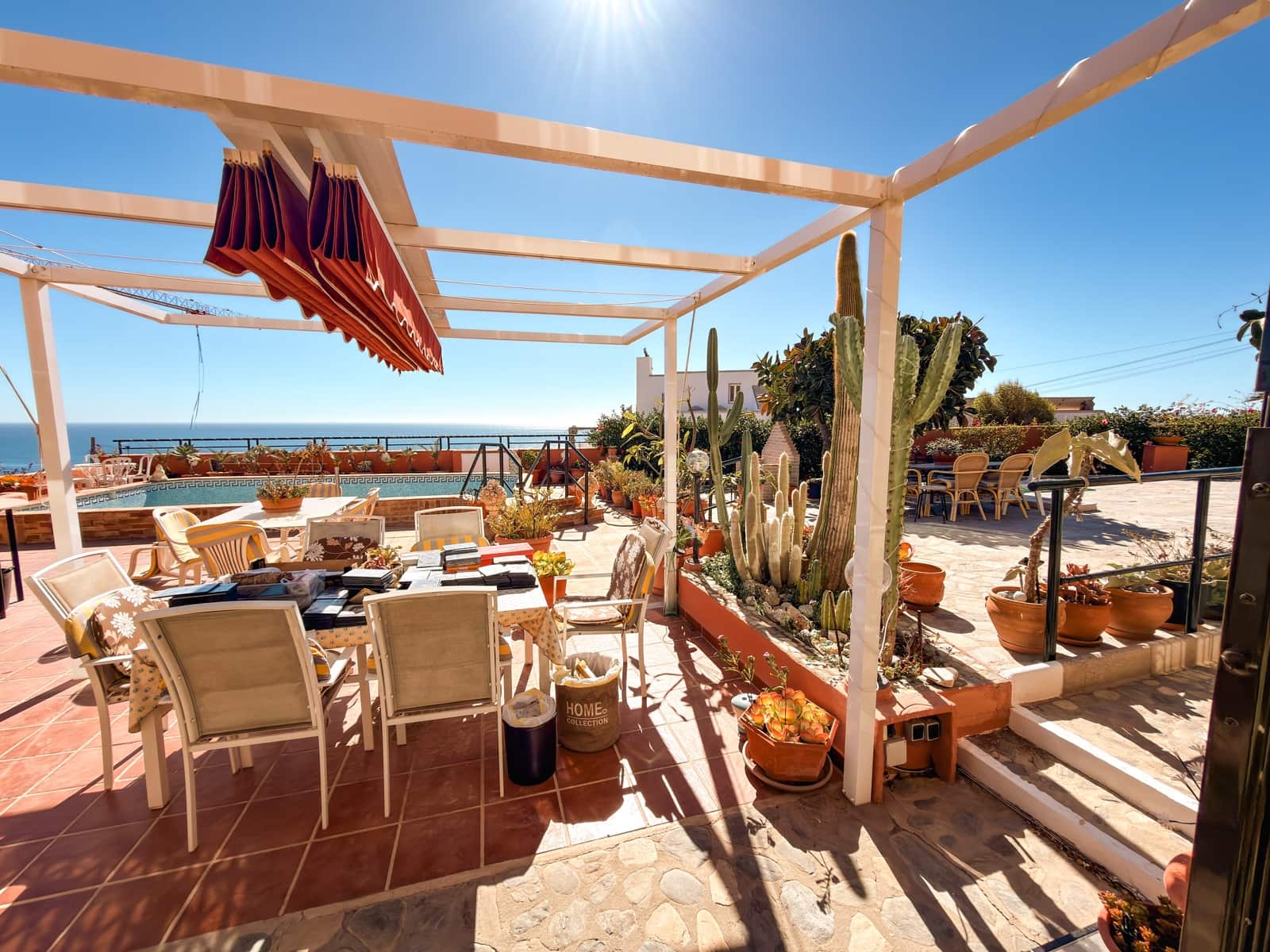 3 bedroom Villa for sale in La Herradura with pool garage - € 1,750,000 (Ref: 9372219)