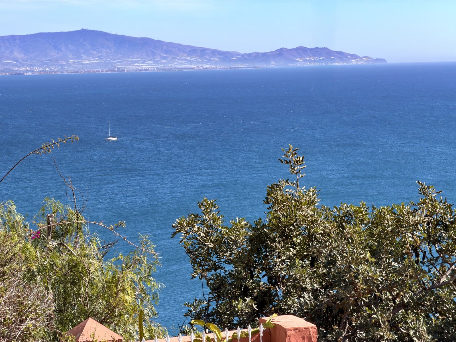 3 bedroom Villa for sale in La Herradura with pool garage - € 1,750,000 (Ref: 9372219)