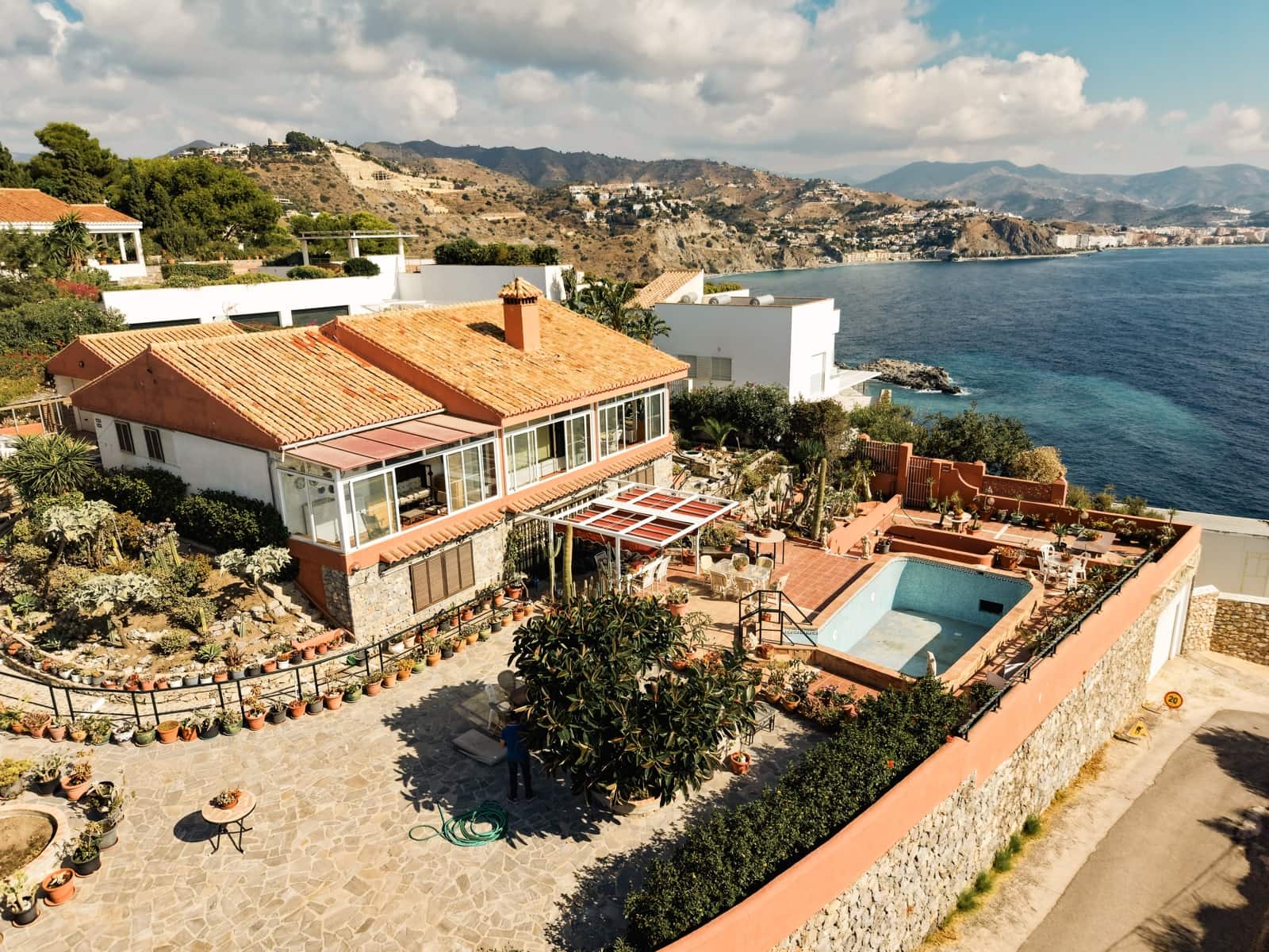 3 bedroom Villa for sale in La Herradura with pool garage - € 1,750,000 (Ref: 9372219)