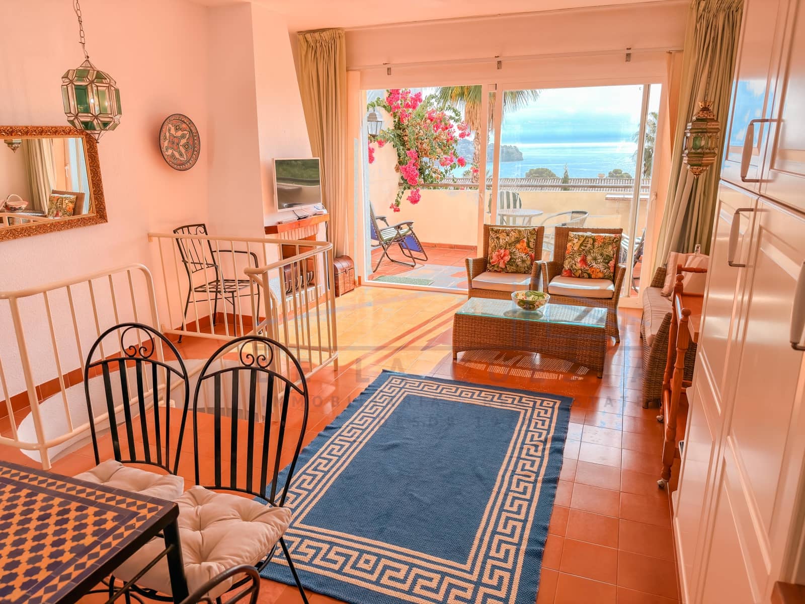 2 bedroom Apartment for sale in La Herradura with garage - € 290,000 (Ref: 9412727)