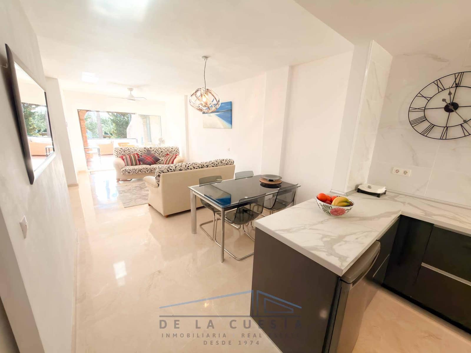 2 bedroom Apartment for sale in La Herradura with garage - € 285,000 (Ref: 9515854)