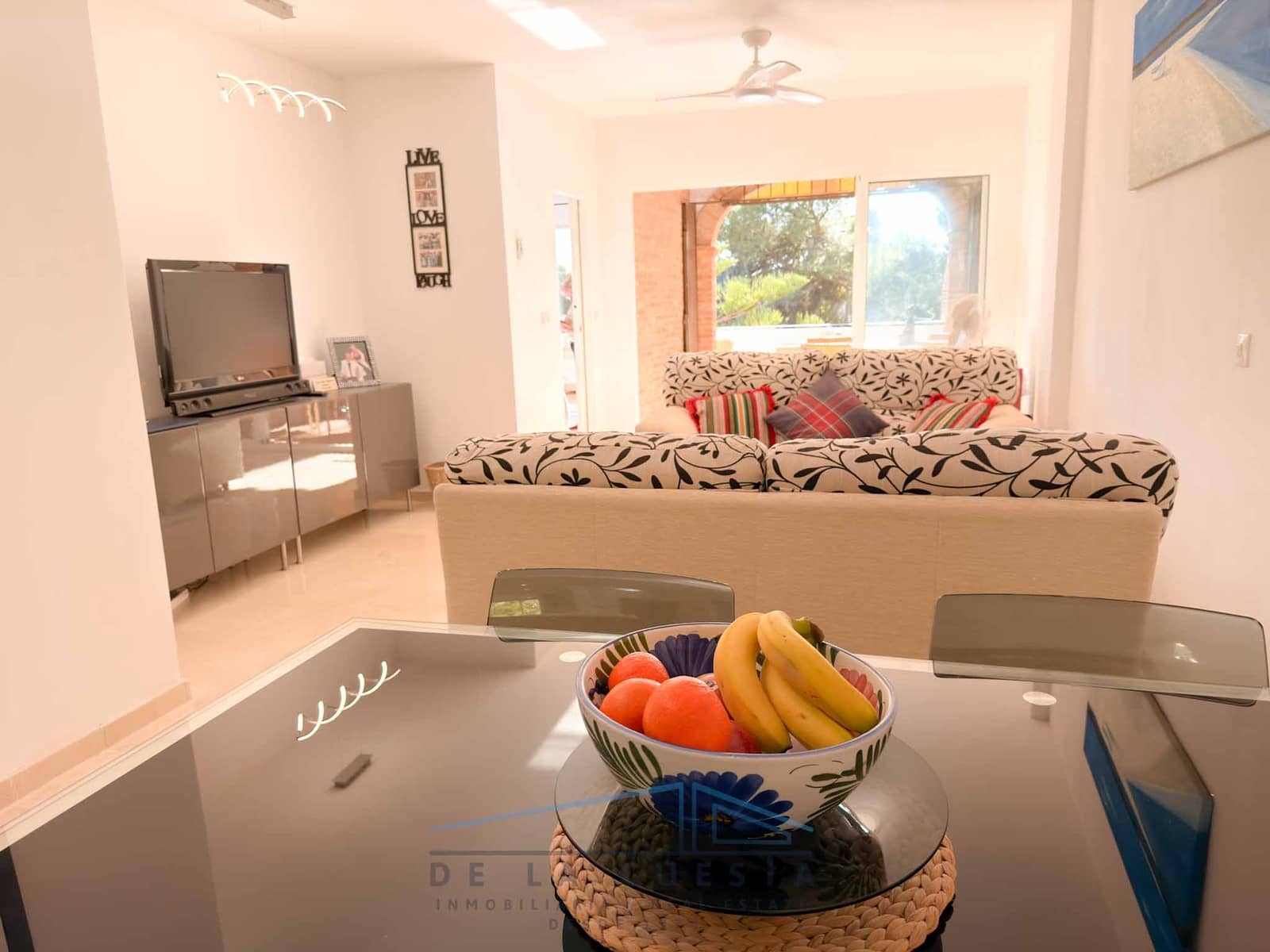2 bedroom Apartment for sale in La Herradura with garage - € 285,000 (Ref: 9515854)