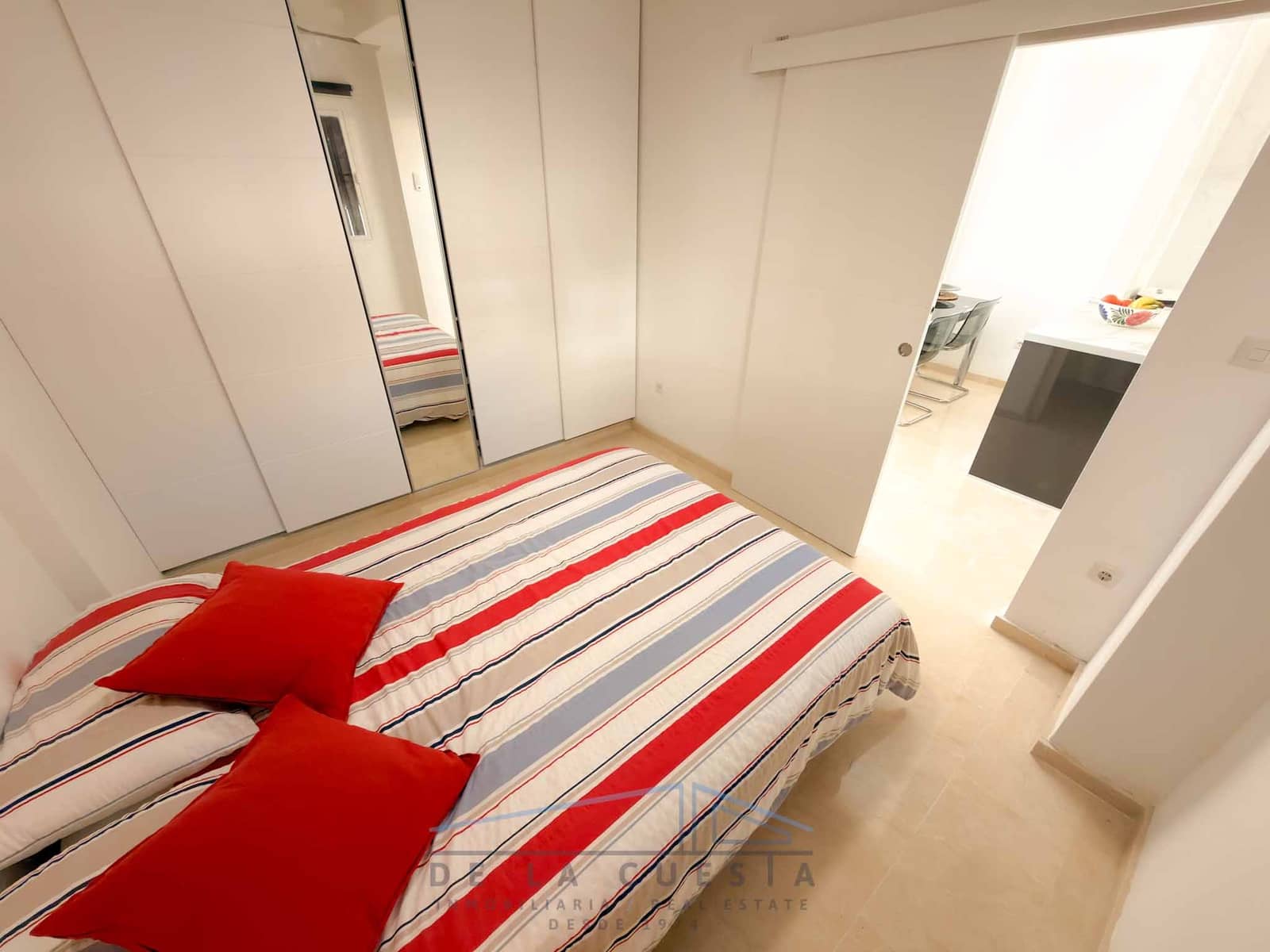 2 bedroom Apartment for sale in La Herradura with garage - € 285,000 (Ref: 9515854)