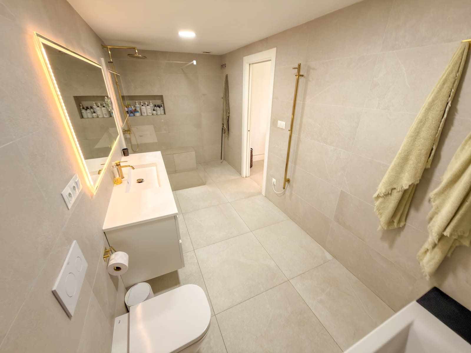 2 sovrum Strandlägenhet till salu i La Herradura - 650 000 € (Ref: 9559019)