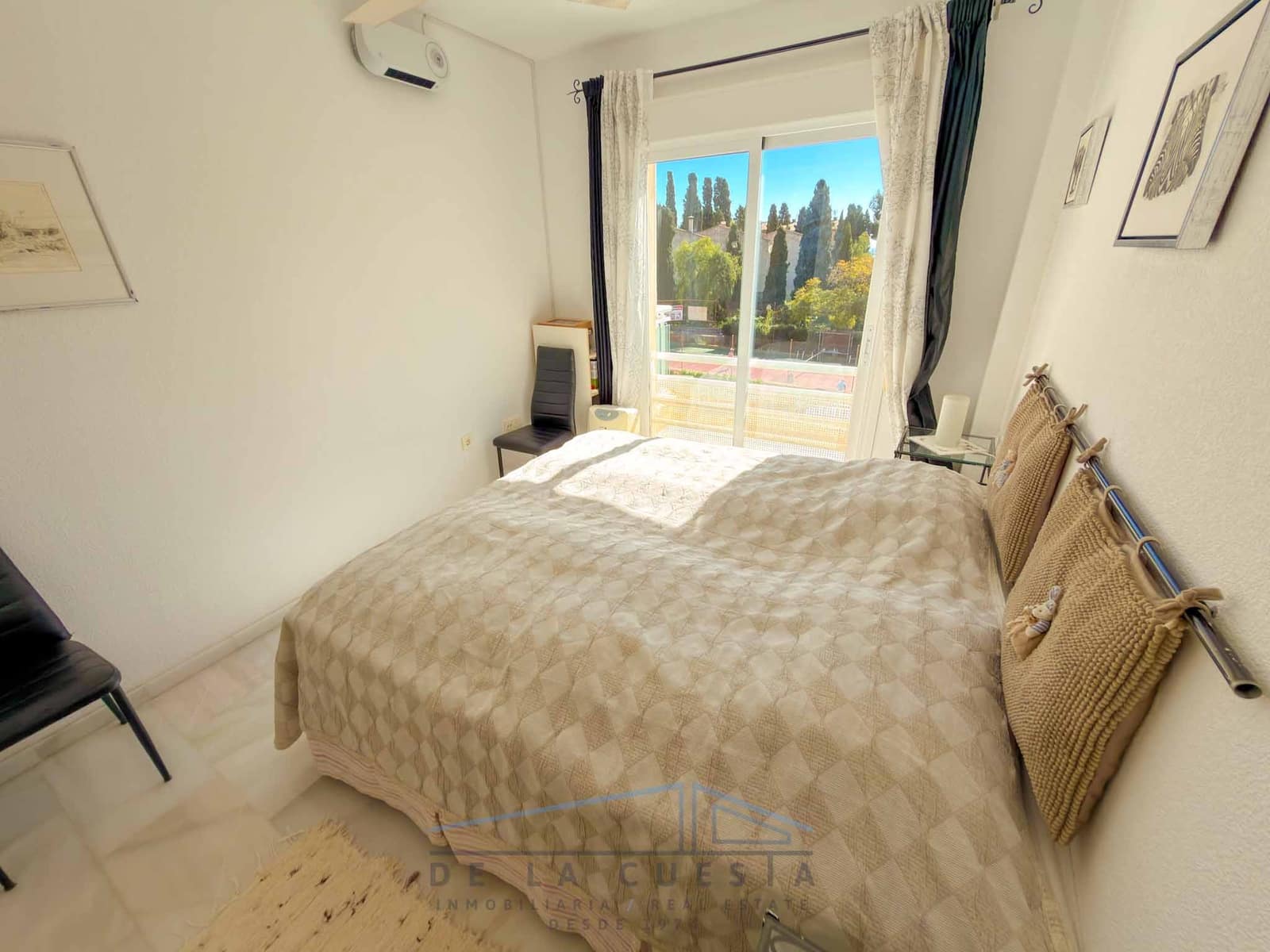 2 sovrum Lägenhet till salu i La Herradura med pool garage - 260 000 € (Ref: 9624032)