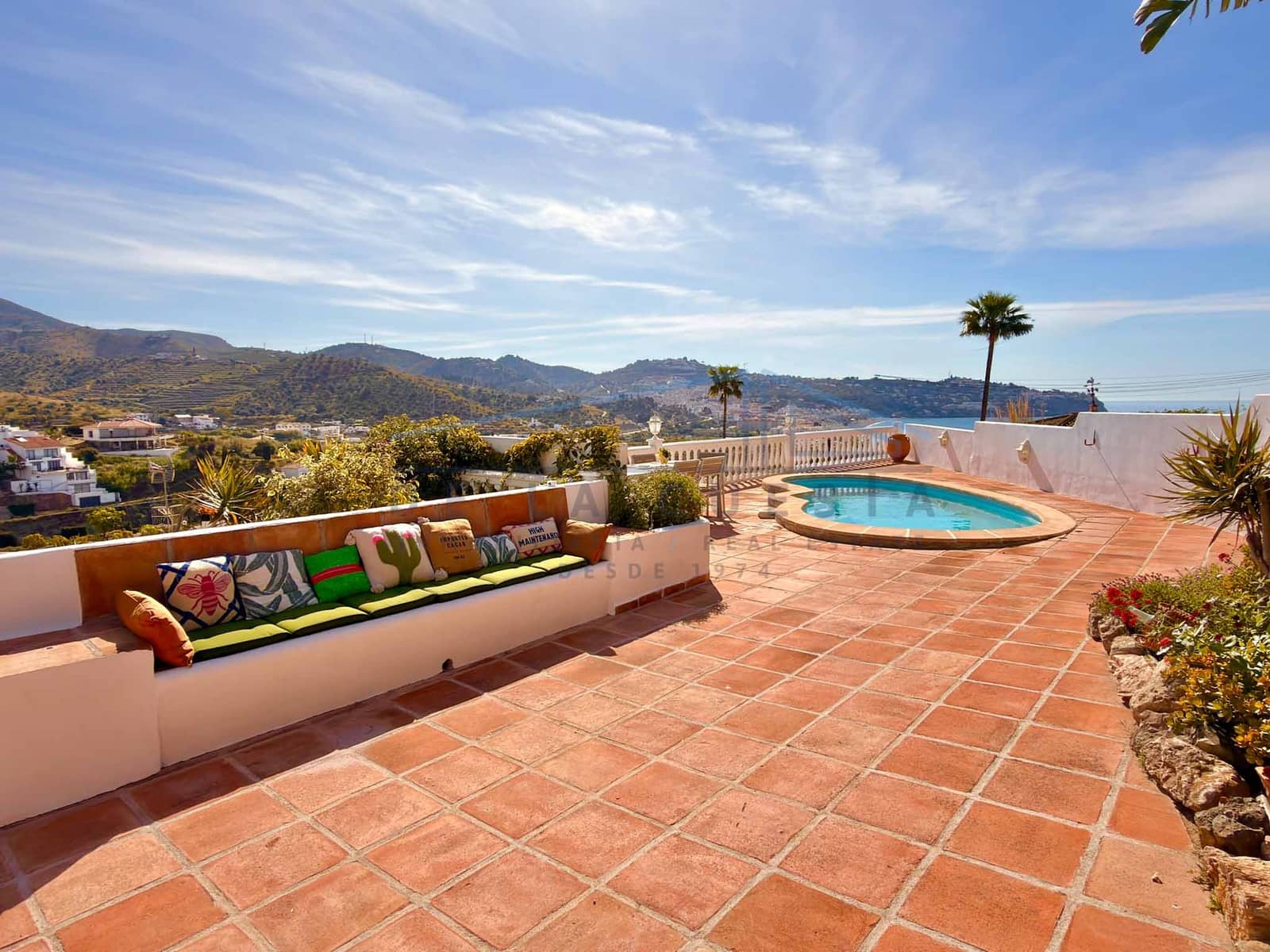 3 soveværelse Byhus til salg i La Herradura med swimmingpool garage - € 850.000 (Ref: 9795588)