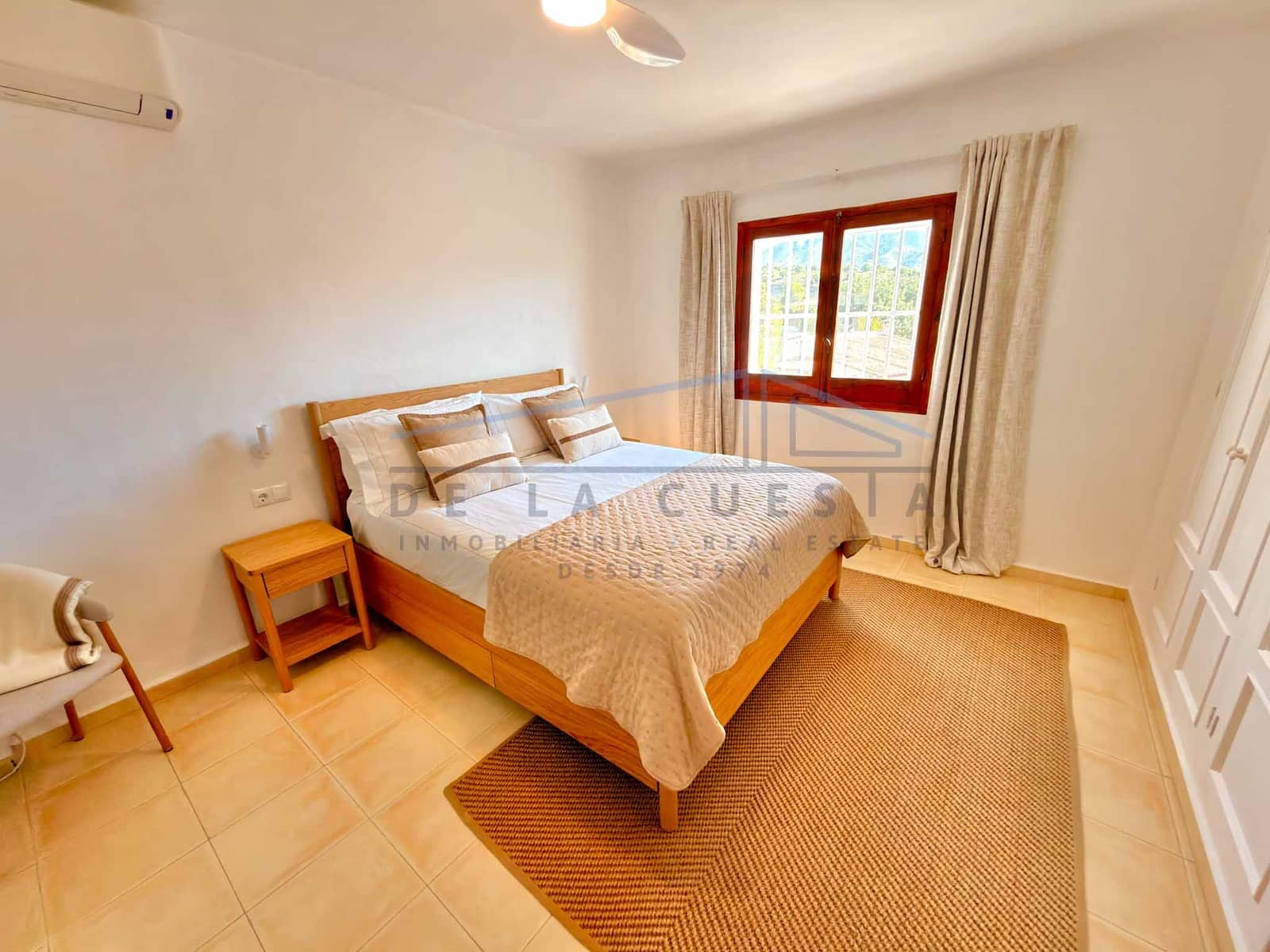 3 soveværelse Byhus til salg i La Herradura med swimmingpool garage - € 850.000 (Ref: 9795588)