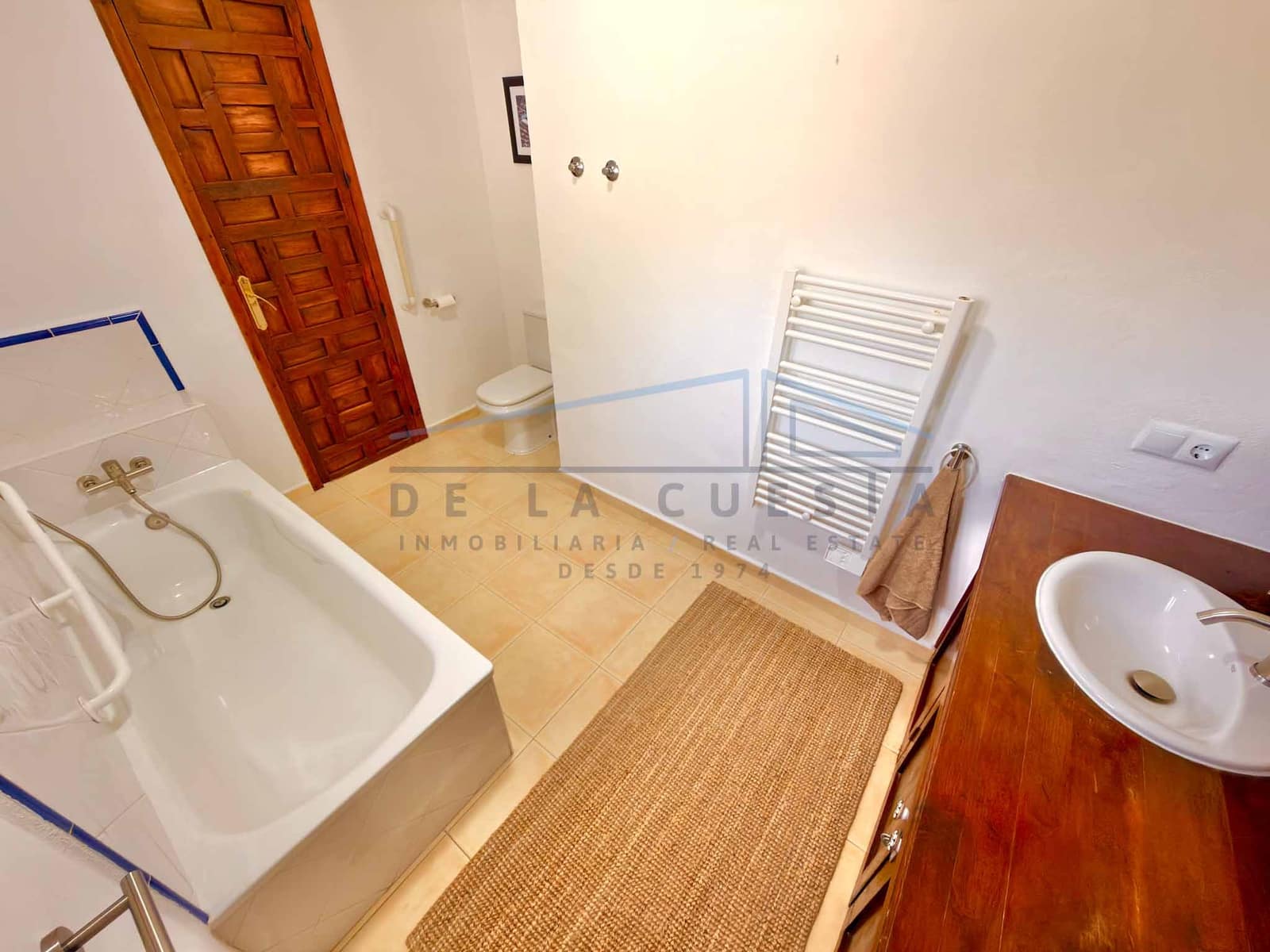 3 soveværelse Byhus til salg i La Herradura med swimmingpool garage - € 850.000 (Ref: 9795588)