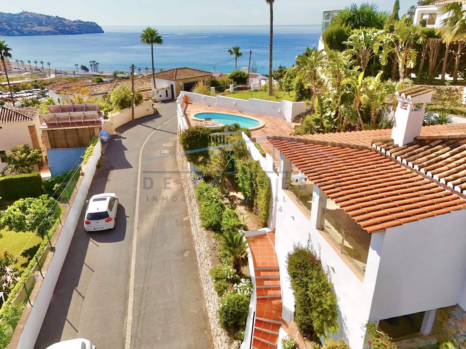 3 soveværelse Byhus til salg i La Herradura med swimmingpool garage - € 850.000 (Ref: 9795588)