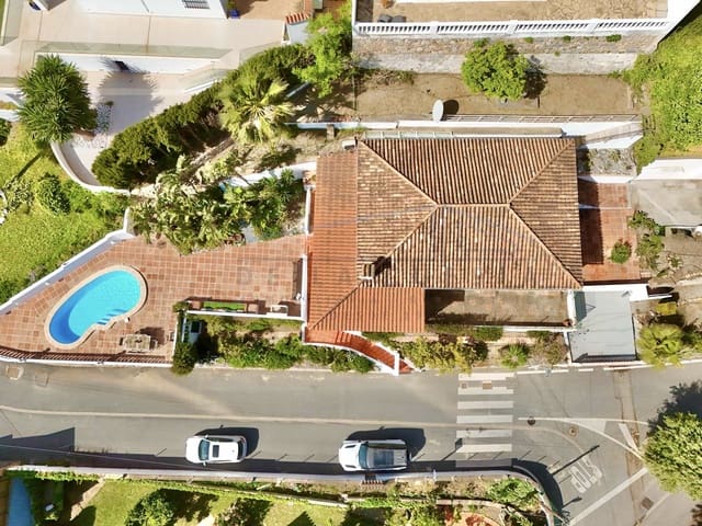 3 soveværelse Byhus til salg i La Herradura, Almuñécar med swimmingpool garage - € 850.000 (Ref: 9795588)