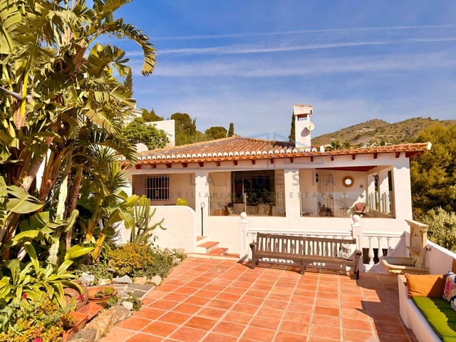 3 soveværelse Byhus til salg i La Herradura, Almuñécar med swimmingpool garage - € 850.000 (Ref: 9795588)