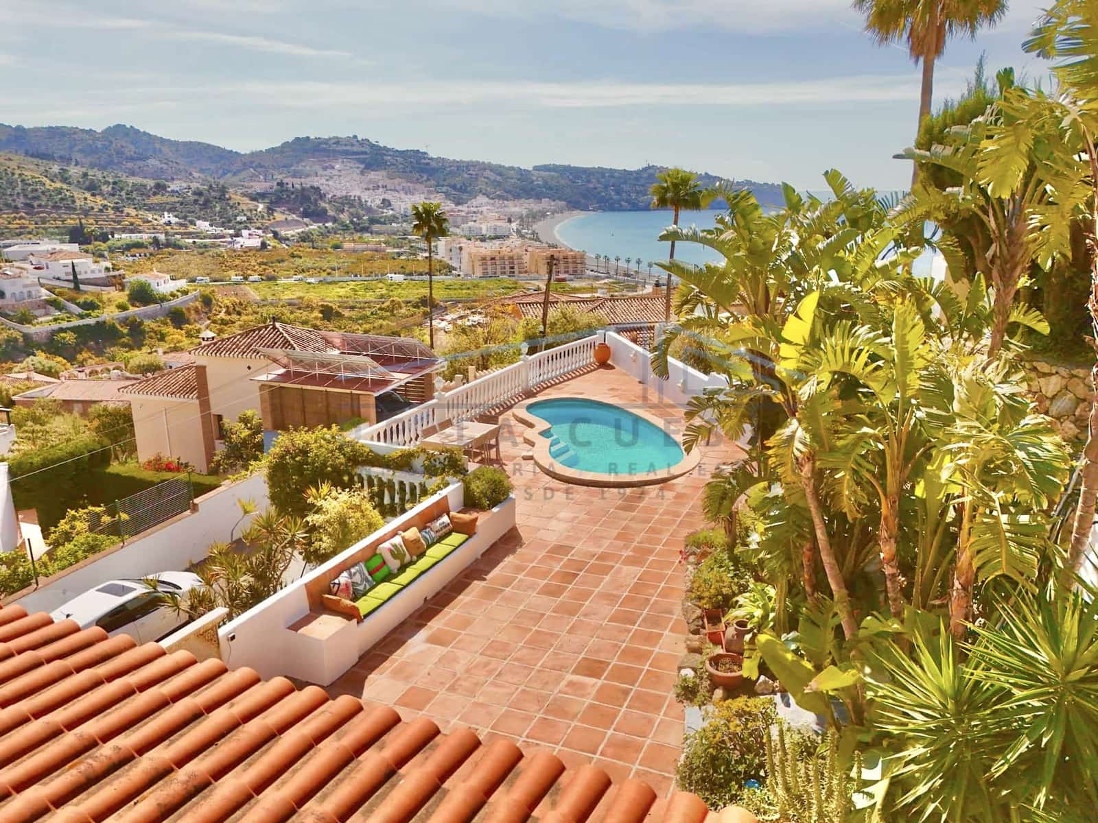 3 soveværelse Byhus til salg i La Herradura med swimmingpool garage - € 850.000 (Ref: 9795588)