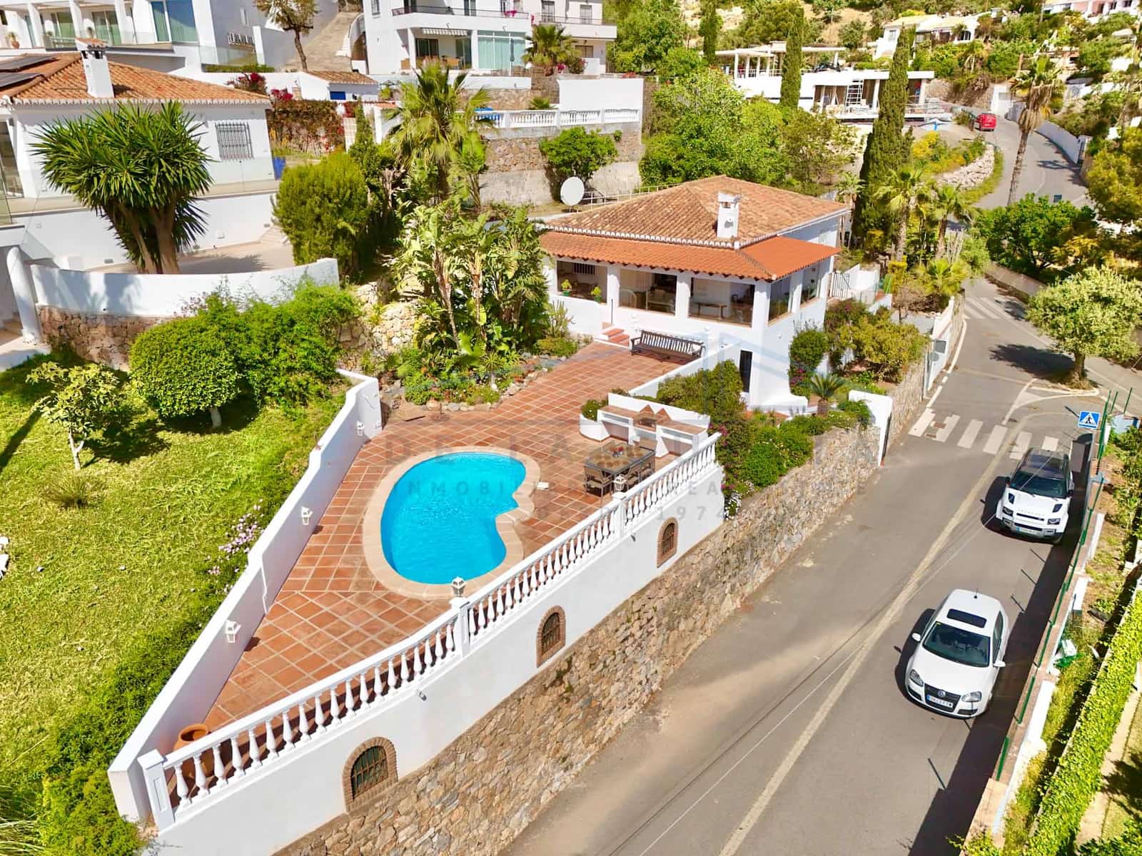 3 soveværelse Byhus til salg i La Herradura med swimmingpool garage - € 850.000 (Ref: 9795588)