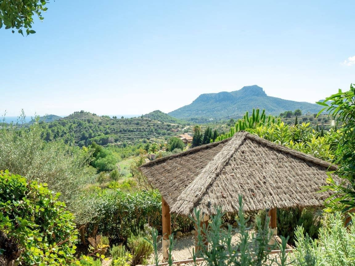 4 Zimmer Villa zu verkaufen in Benissa mit Pool Garage - 985.000 € (Ref: 10005623)
