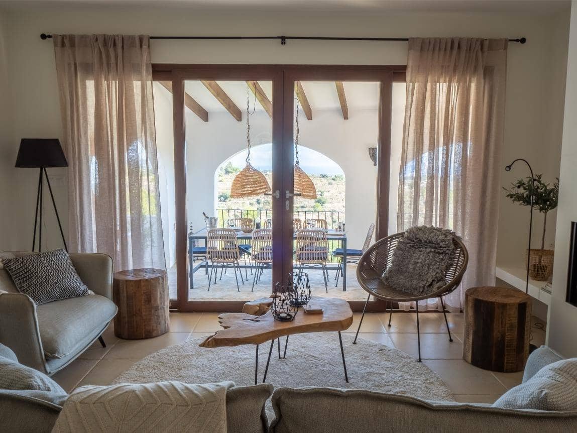 4 Zimmer Villa zu verkaufen in Benissa mit Pool Garage - 985.000 € (Ref: 10005623)