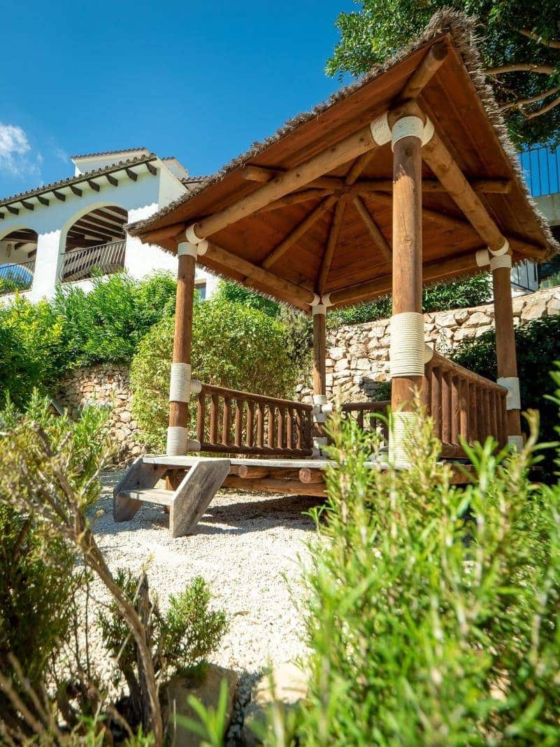 4 Zimmer Villa zu verkaufen in Benissa mit Pool Garage - 985.000 € (Ref: 10005623)