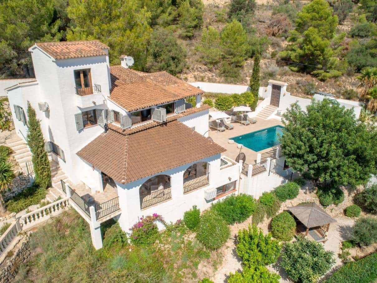 4 Zimmer Villa zu verkaufen in Benissa mit Pool Garage - 985.000 € (Ref: 10005623)