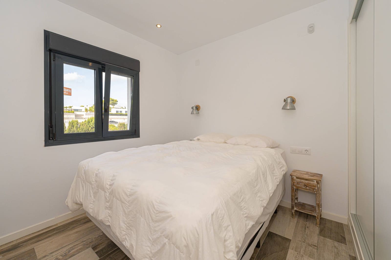 6 soveværelse Villa til salg i Arenal med swimmingpool garage - € 1.250.000 (Ref: 10024142)