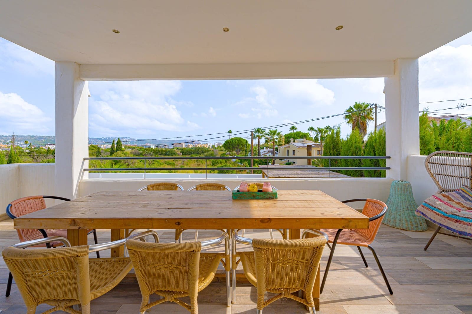6 soveværelse Villa til salg i Arenal med swimmingpool garage - € 1.250.000 (Ref: 10024142)