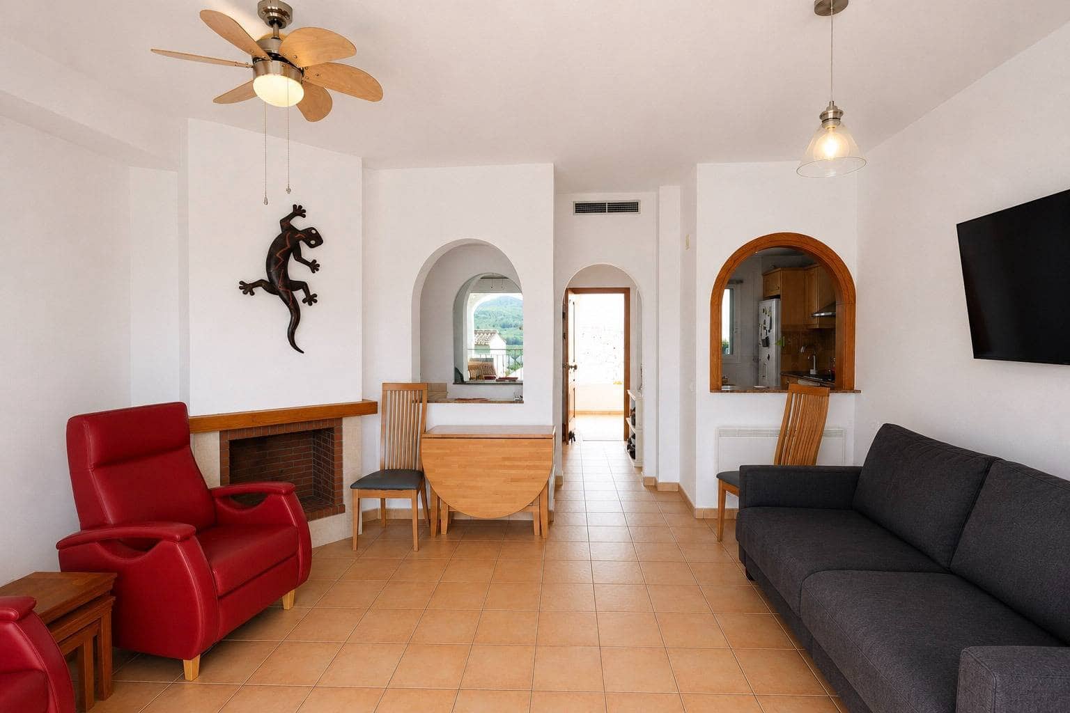 3 bedroom Terraced Villa for sale in Jalon / Xalo with pool - € 280,000 (Ref: 10041141)
