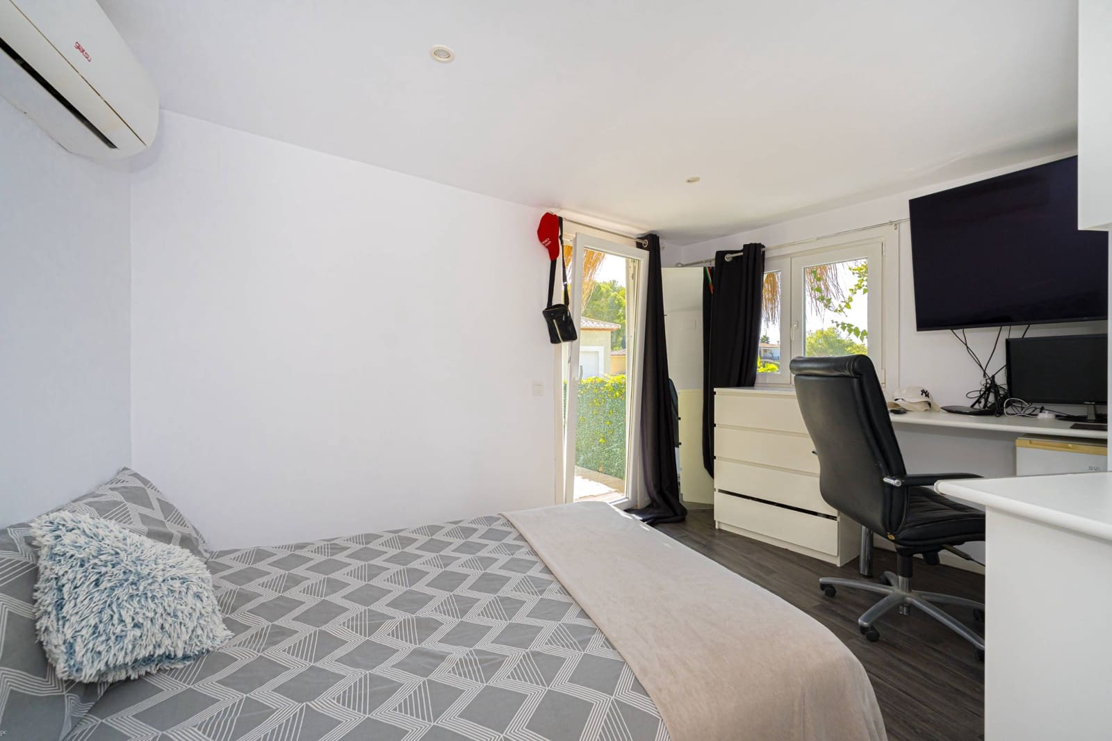 Chalet de 3 habitaciones en Javea / Xàbia en venta con piscina garaje - 1.125.000 € (Ref: 10067935)
