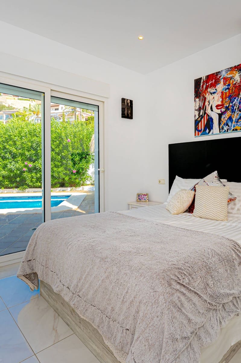 Chalet de 3 habitaciones en Javea / Xàbia en venta con piscina garaje - 1.125.000 € (Ref: 10067935)