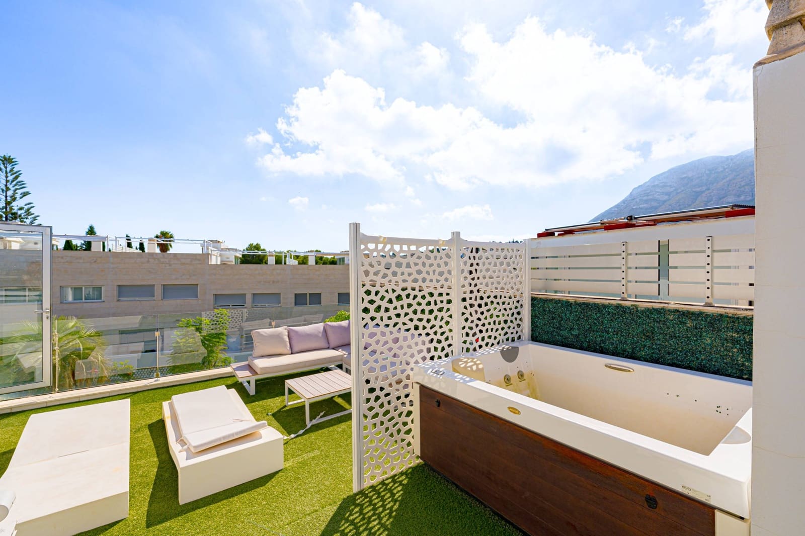 3 sypialnia Dom szeregowy na sprzedaż w Denia z basenem garażem - 585 000 € (Ref: 10102613)