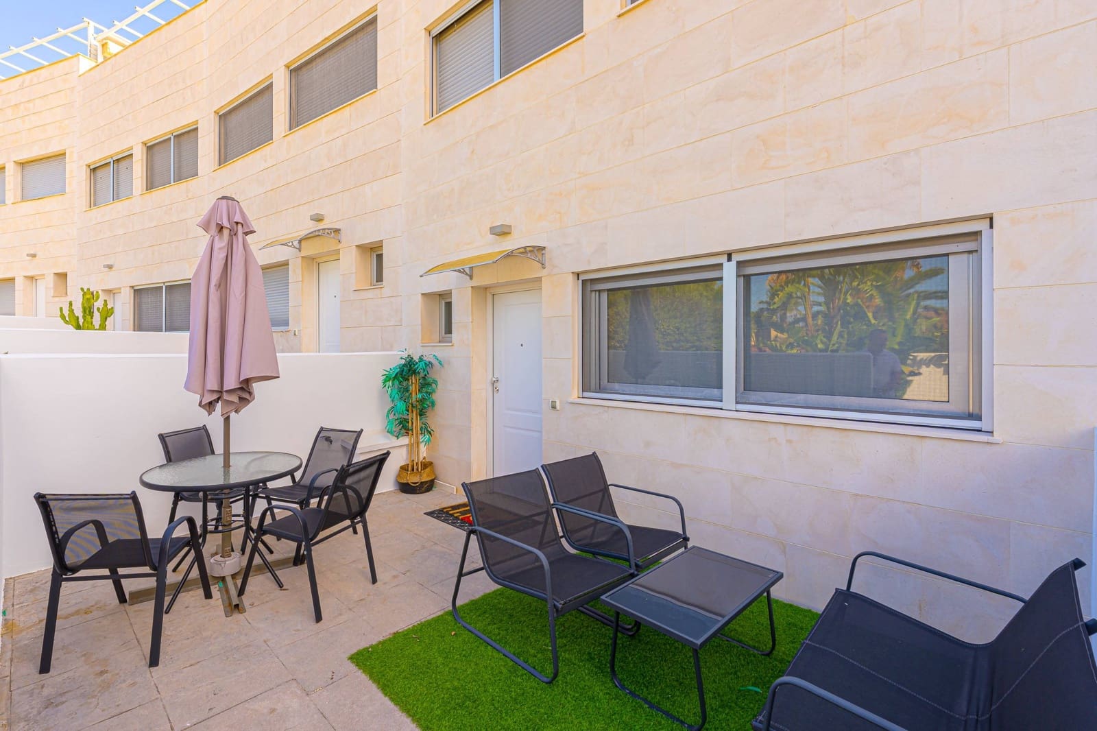 3 sypialnia Dom szeregowy na sprzedaż w Denia z basenem garażem - 585 000 € (Ref: 10102613)