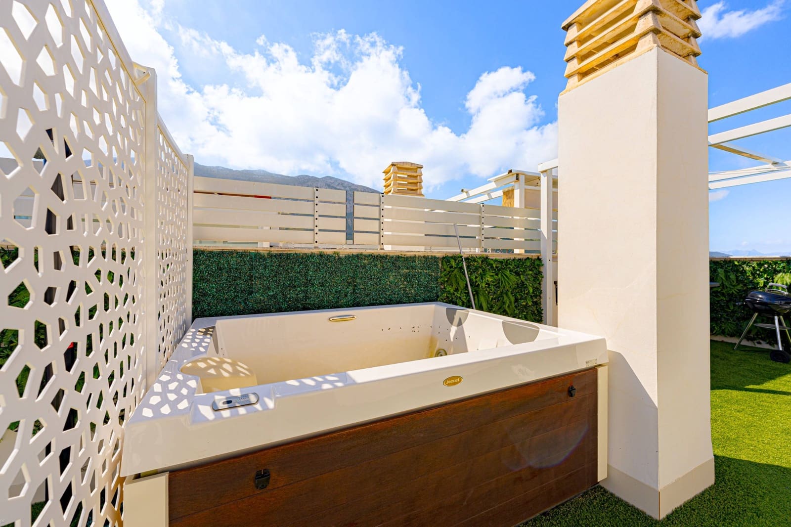 3 sypialnia Dom szeregowy na sprzedaż w Denia z basenem garażem - 585 000 € (Ref: 10102613)
