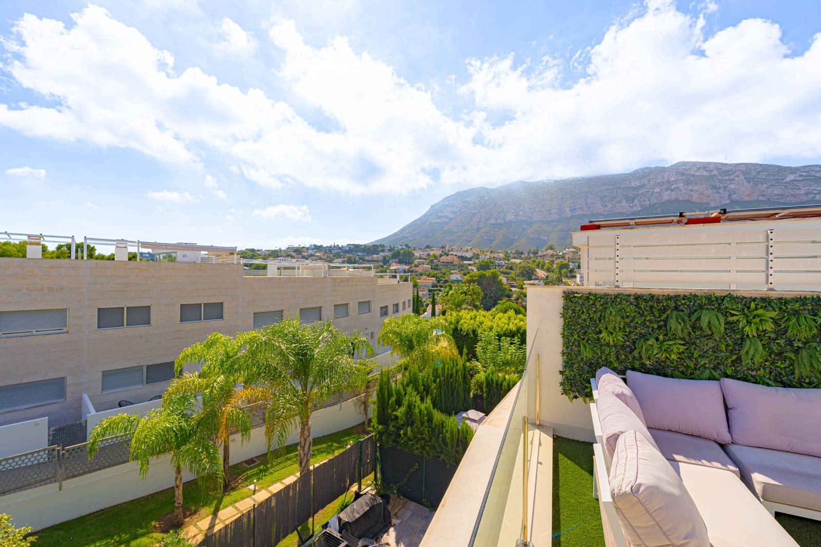 3 sypialnia Dom szeregowy na sprzedaż w Denia z basenem garażem - 585 000 € (Ref: 10102613)
