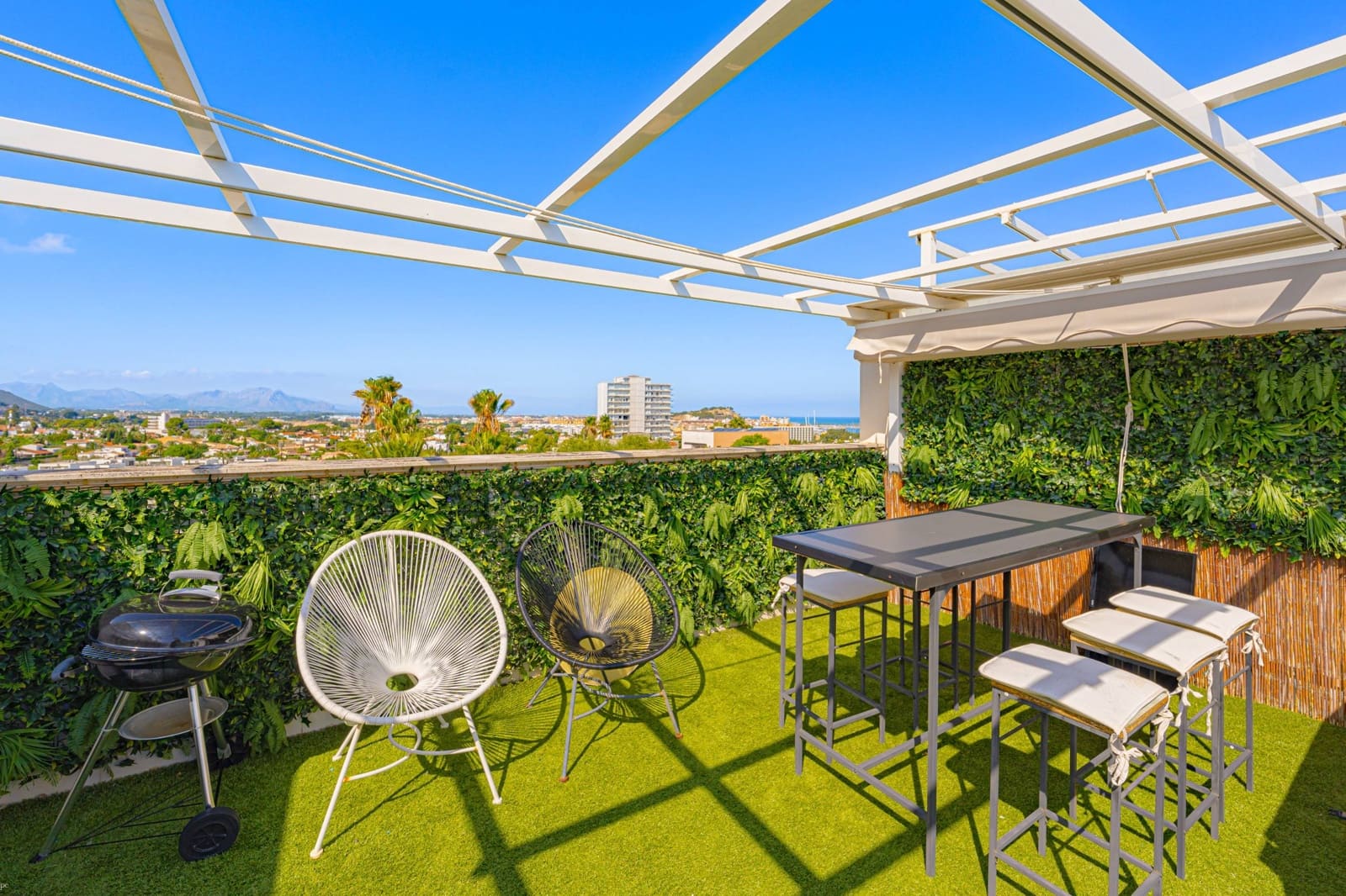 3 sypialnia Dom szeregowy na sprzedaż w Denia z basenem garażem - 585 000 € (Ref: 10102613)