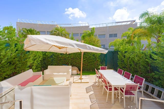 3 sypialnia Dom szeregowy na sprzedaż w Dénia z basenem garażem - 585 000 € (Ref: 10102613)