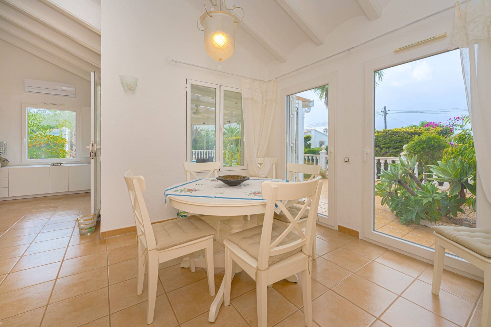 3 chambre Villa/Maison à vendre à Javea / Xabia avec piscine - 750 000 € (Ref: 10147124)