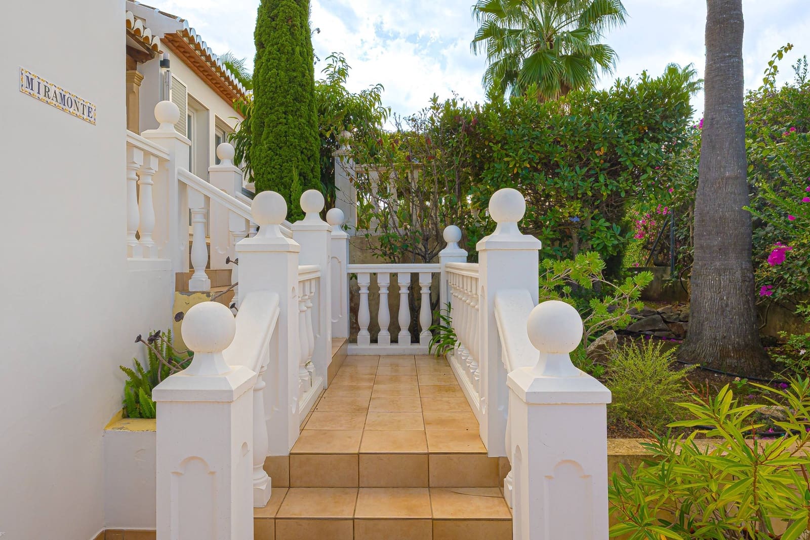 3 chambre Villa/Maison à vendre à Javea / Xabia avec piscine - 750 000 € (Ref: 10147124)
