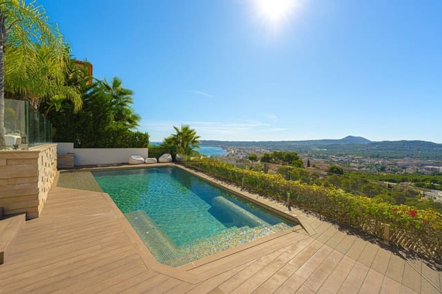 4 sypialnia Willa na sprzedaż w Javea / Xàbia z basenem garażem - 2 395 000 € (Ref: 10155285)