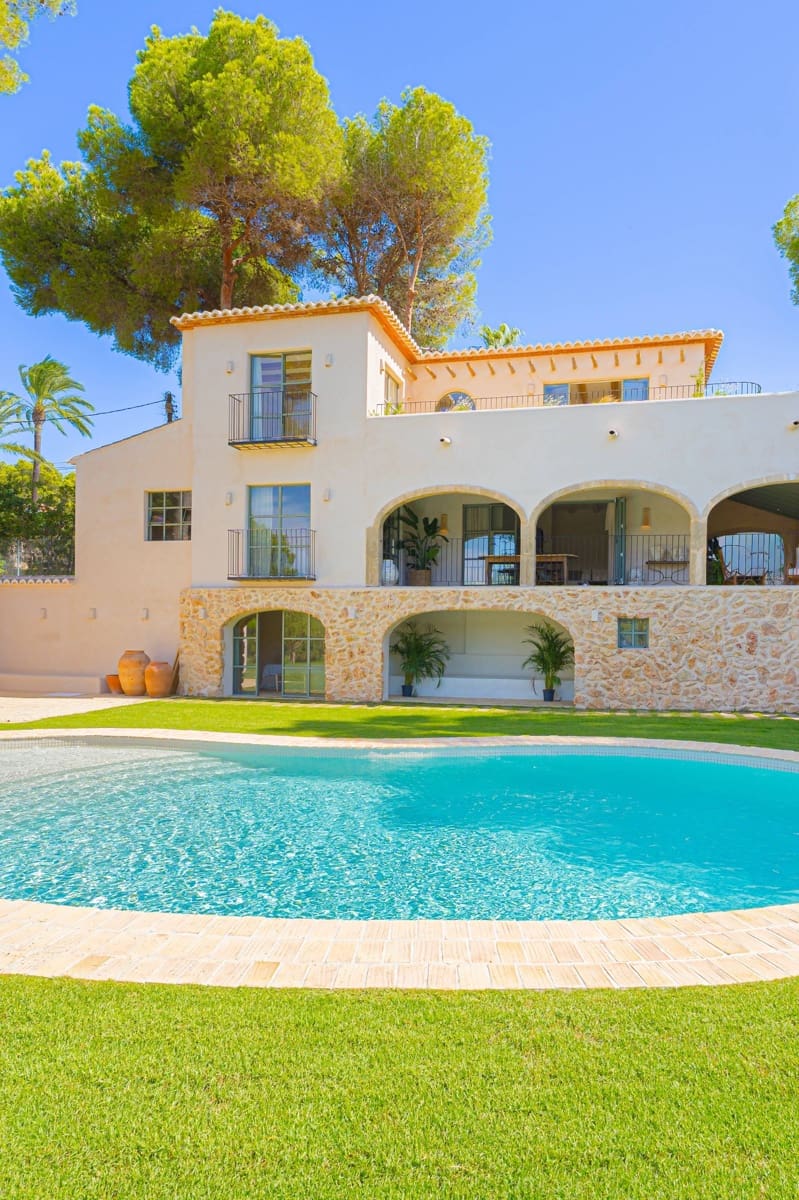 4 bedroom Villa for sale in Javea / Xabia with pool - € 2,300,000 (Ref: 10157911)