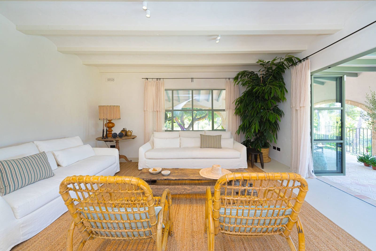 4 bedroom Villa for sale in Javea / Xabia with pool - € 2,300,000 (Ref: 10157911)