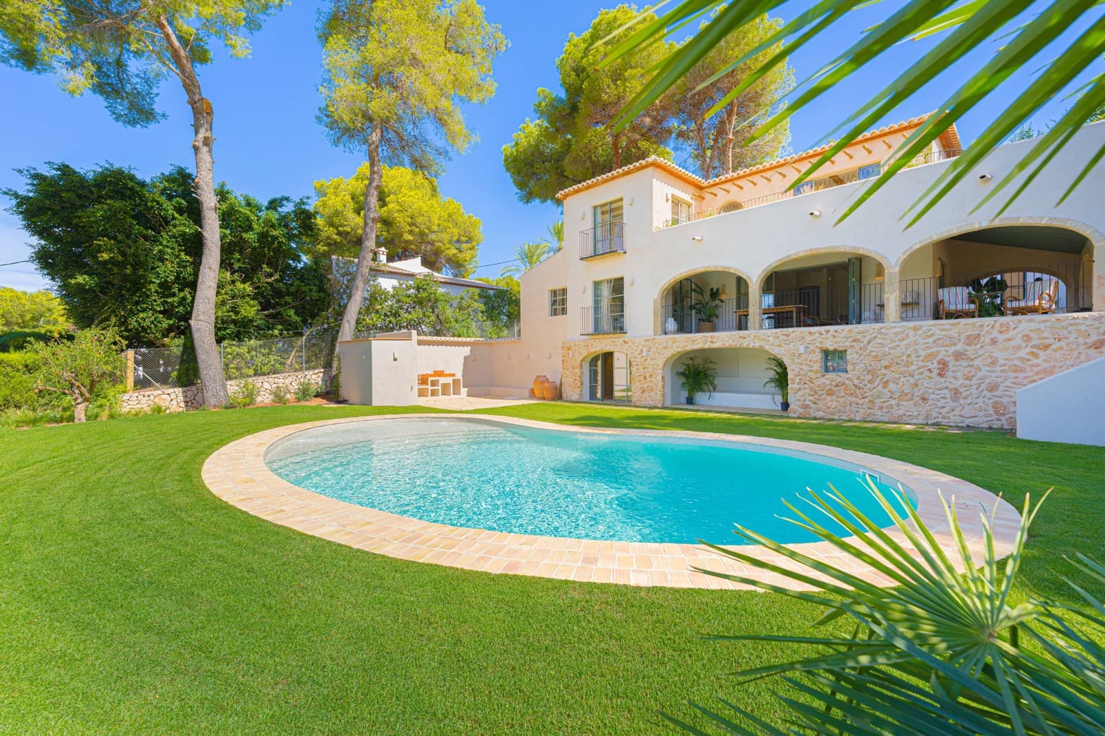 4 bedroom Villa for sale in Javea / Xabia with pool - € 2,300,000 (Ref: 10157911)