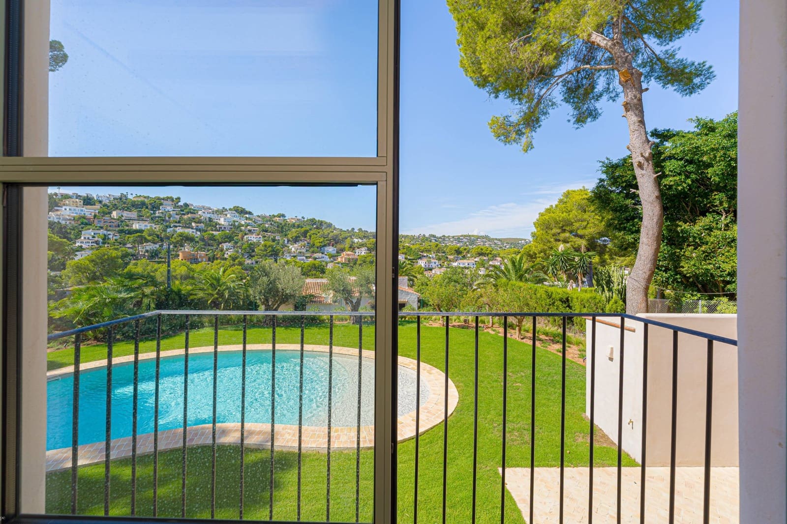 4 bedroom Villa for sale in Javea / Xabia with pool - € 2,300,000 (Ref: 10157911)